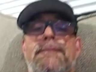 cleanshavedkupple webcam model stream image