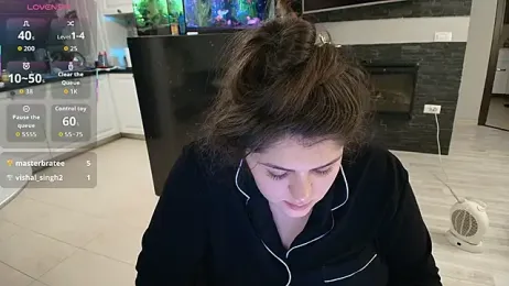 Layla- webcam model stream image