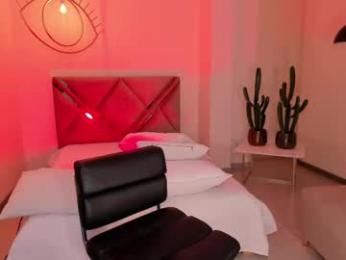 bellacarteer_ webcam model stream image