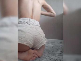 Lelikiss8 webcam model stream image