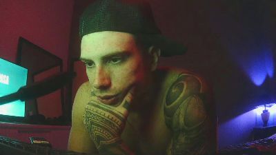 onlybauti webcam model stream image