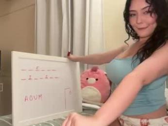 cuddlymoana webcam model stream image