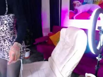 isabel_lopez_ webcam model stream image