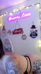 BruunaLove_ webcam model stream image