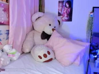 mia_angeel_ webcam model stream image