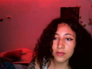 yourownerserena webcam model stream image