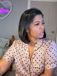 Melarose82 webcam model stream image