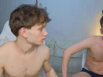 pupsenish webcam model stream image