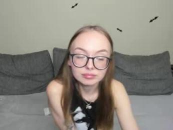shy_suchka webcam model stream image