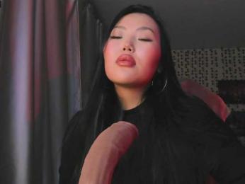 yvetteop webcam model stream image