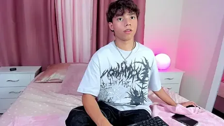 Honeymoon_sariel webcam model stream image