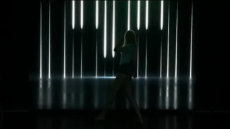 G-Velvet webcam model stream image