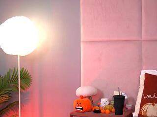 Alma Luv webcam model stream image