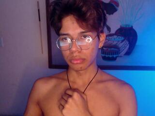 Marcus Countre webcam model stream image