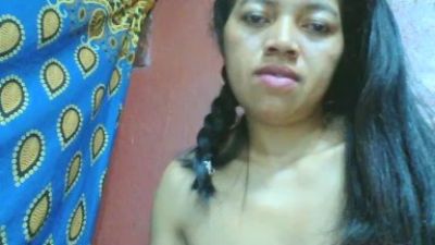 Henints webcam model stream image