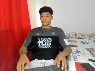 Mike Serrot webcam flirt4free model stream image