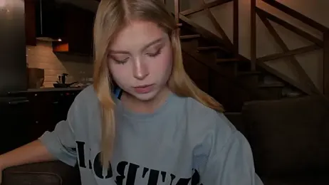 VanillaLivitski webcam model stream image