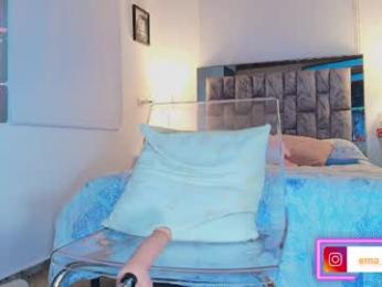 ema_saenz_ webcam model stream image