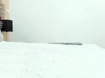 oliviaburningmilf webcam model stream image