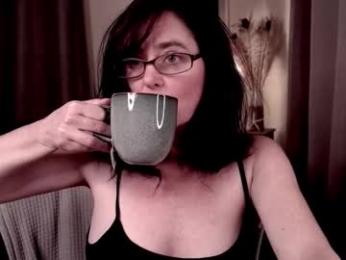 raven_feathers webcam model stream image