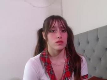 sweethoney22_ webcam model stream image