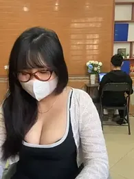 hide_from_colleagues webcam model stream image