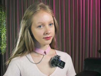 MiaVebes webcam model stream image