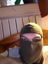 BottomB95@xh webcam model stream image