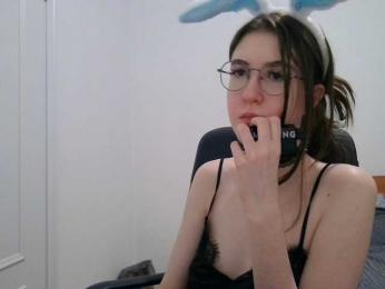 Sweet-Astarte webcam model stream image