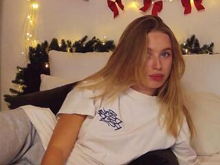 Emma Wilde webcam model stream image