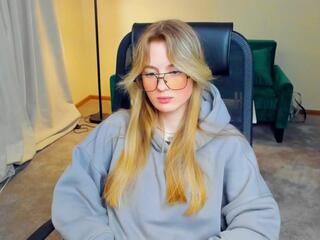 Lavonda Bellefontaine webcam model stream image