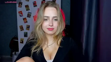 YaraKroft_ webcam model stream image