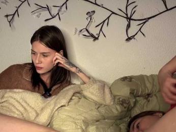 _Two_Chicks_ webcam model stream image