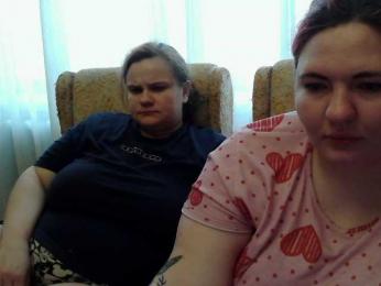 HollyXEva webcam model stream image