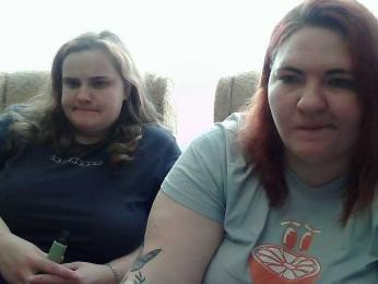 HollyXEva webcam model stream image