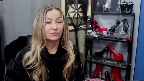 crystaLUX webcam model stream image