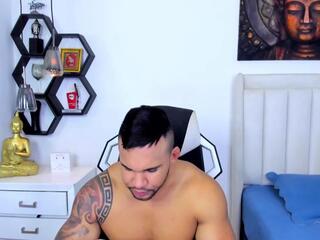 Matthew Santos webcam model stream image