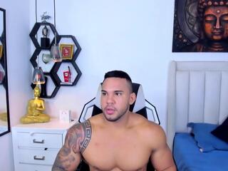 Matthew Santos webcam model stream image