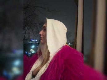 Tvoyasamka77 webcam model stream image