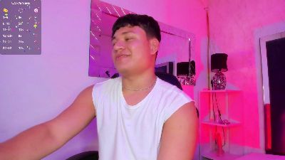 FemNoah webcam model stream image