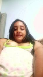 Lunhaa webcam model stream image