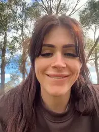 aus_queen webcam model stream image