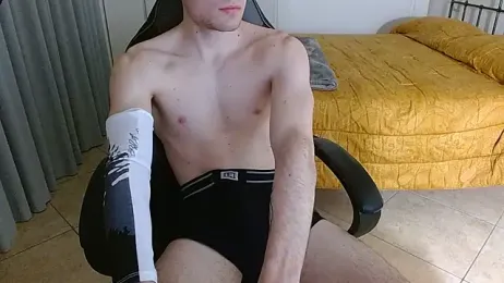 FitGuyDream webcam model stream image