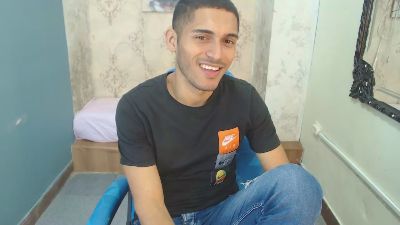 Derek_Storm webcam model stream image