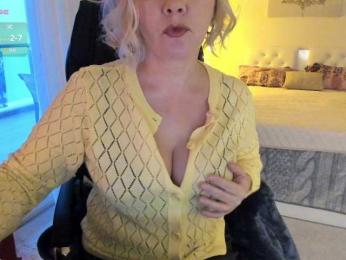 Anna1W webcam model stream image