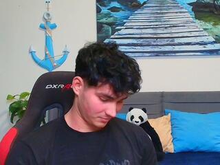 Emilio Reynolds webcam model stream image