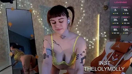 LolyMolli webcam model stream image