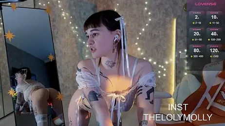 LolyMolli webcam model stream image
