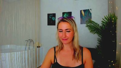 GentleFlowe webcam model stream image