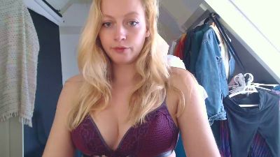 lucyelena webcam model stream image